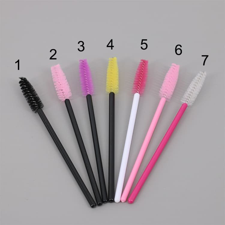 Eyelash extension brush