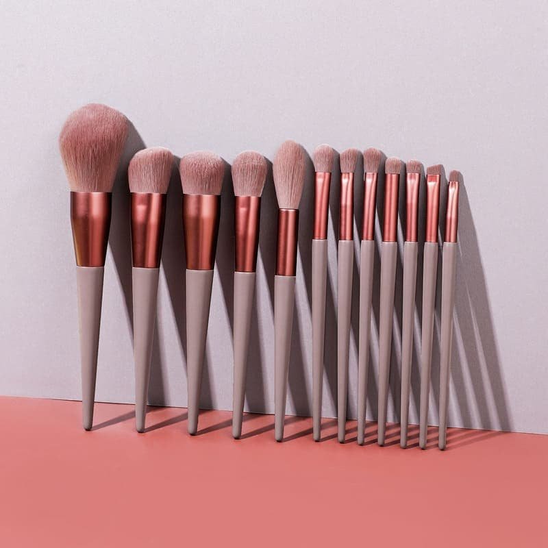 Makeup brushes