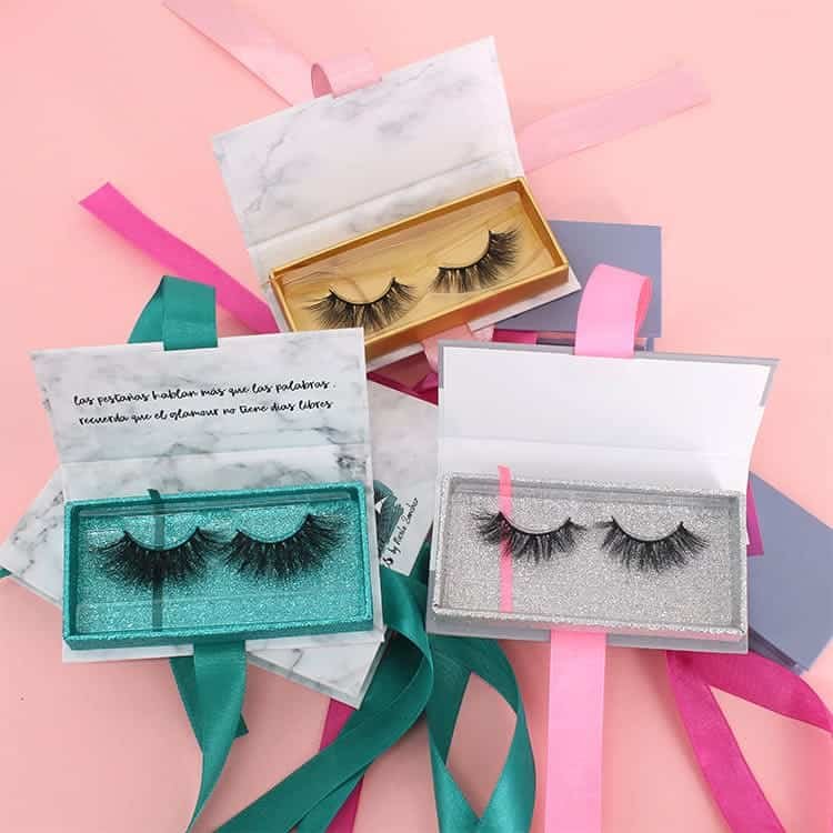 DIY-custom-eyelash-boxes